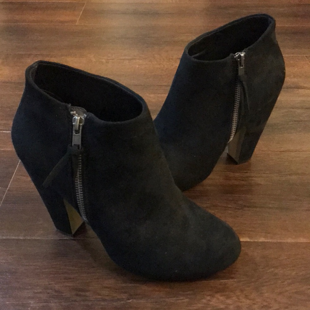 Madden Girl black booties